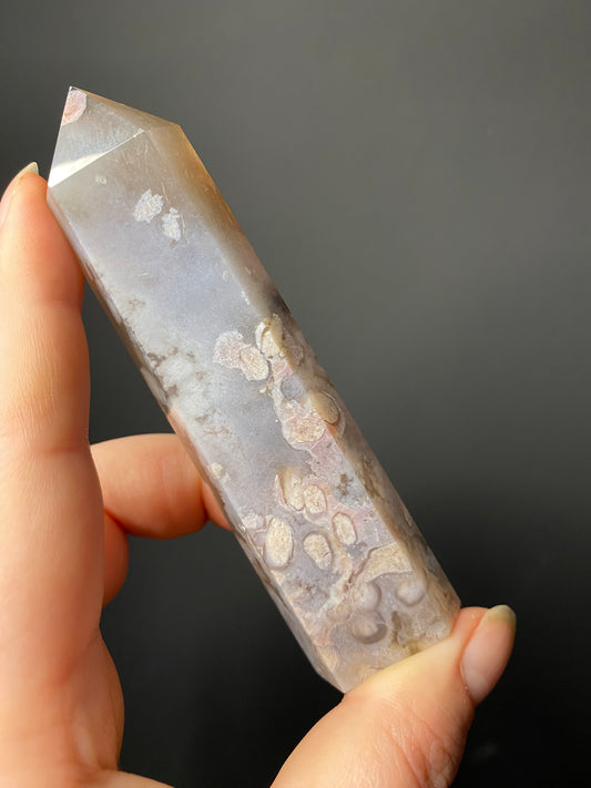 BLACK FLOWER AGATE TOWERS F - L