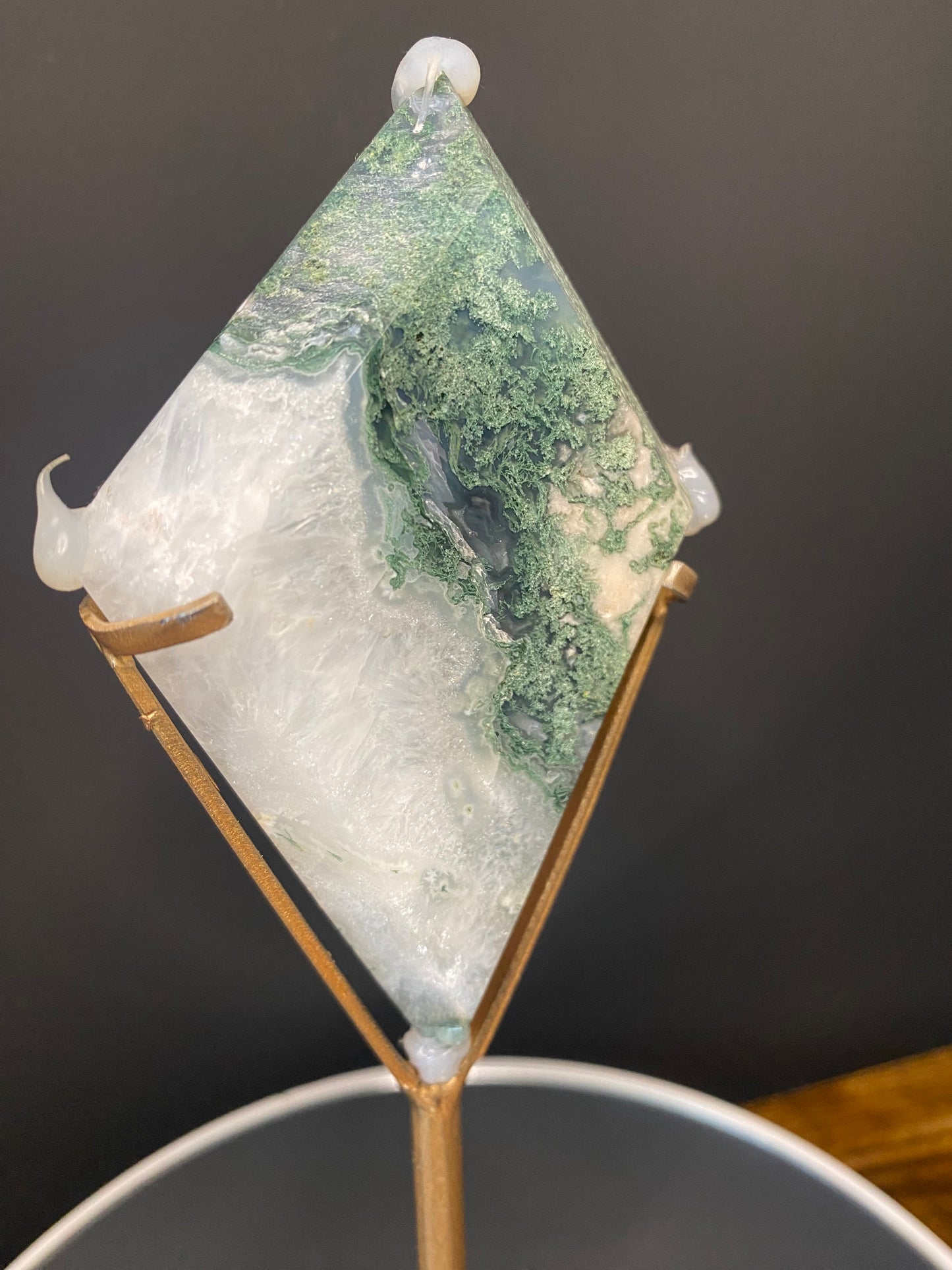 MOSS AGATE CARVING ON STAND