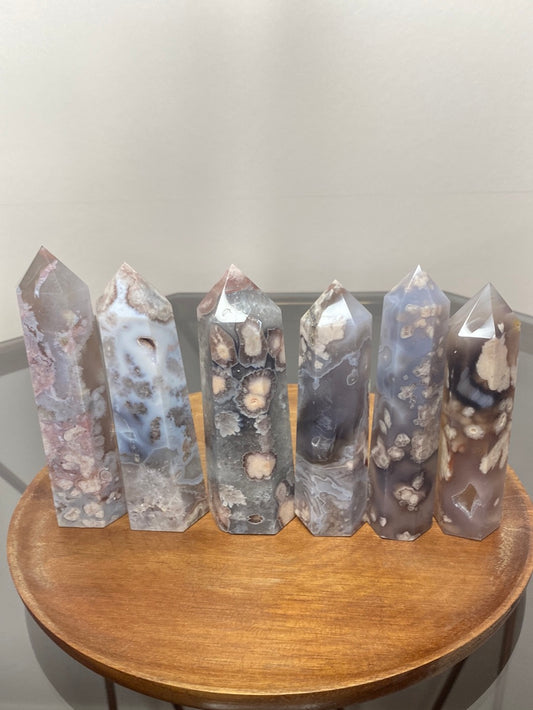 BLACK FLOWER AGATE TOWERS F - L