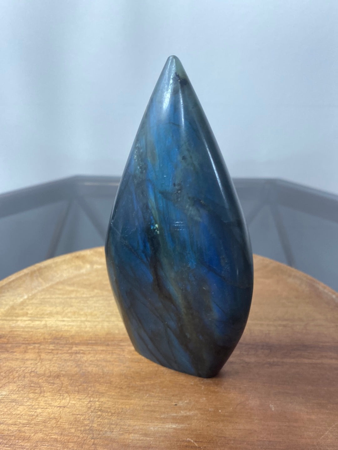 LABRADORITE STAND WITH BLUE FLASH