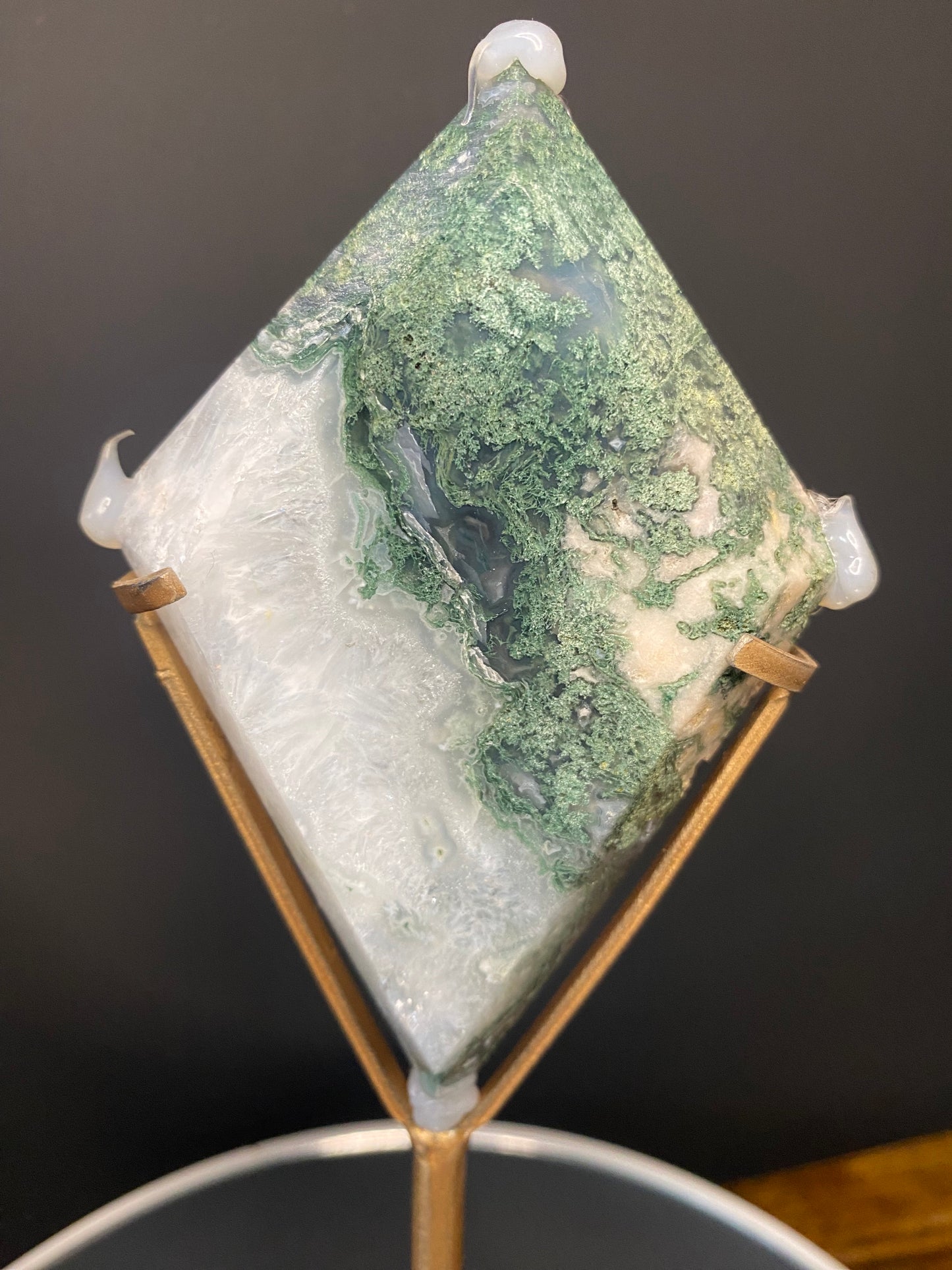 MOSS AGATE CARVING ON STAND