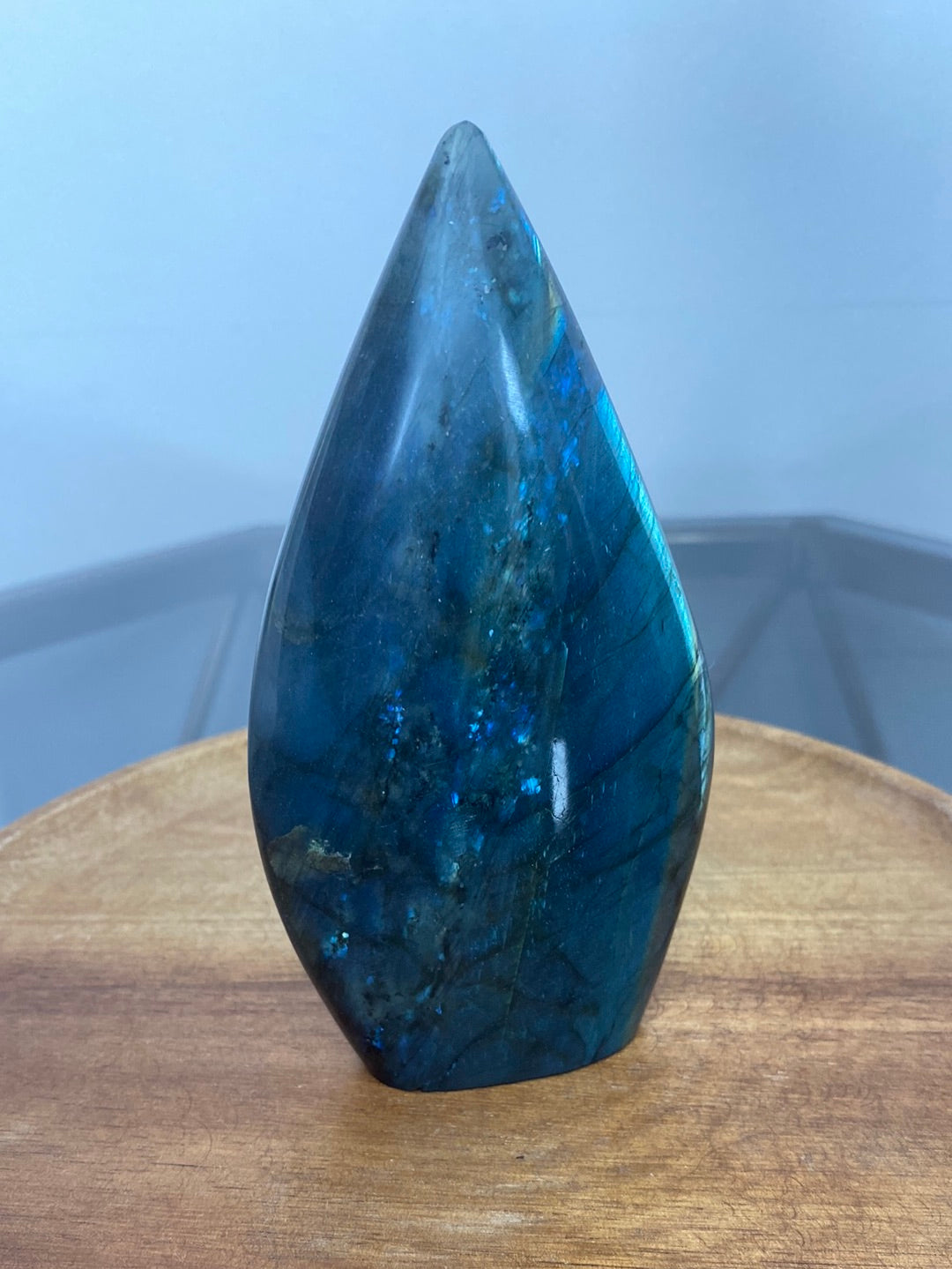 LABRADORITE STAND WITH BLUE FLASH