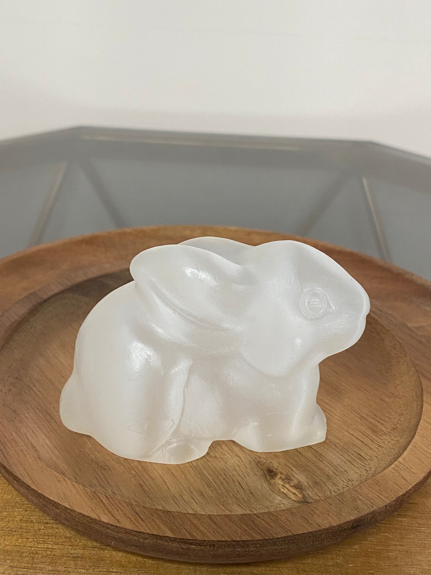 SELENITE BUNNY CARVING