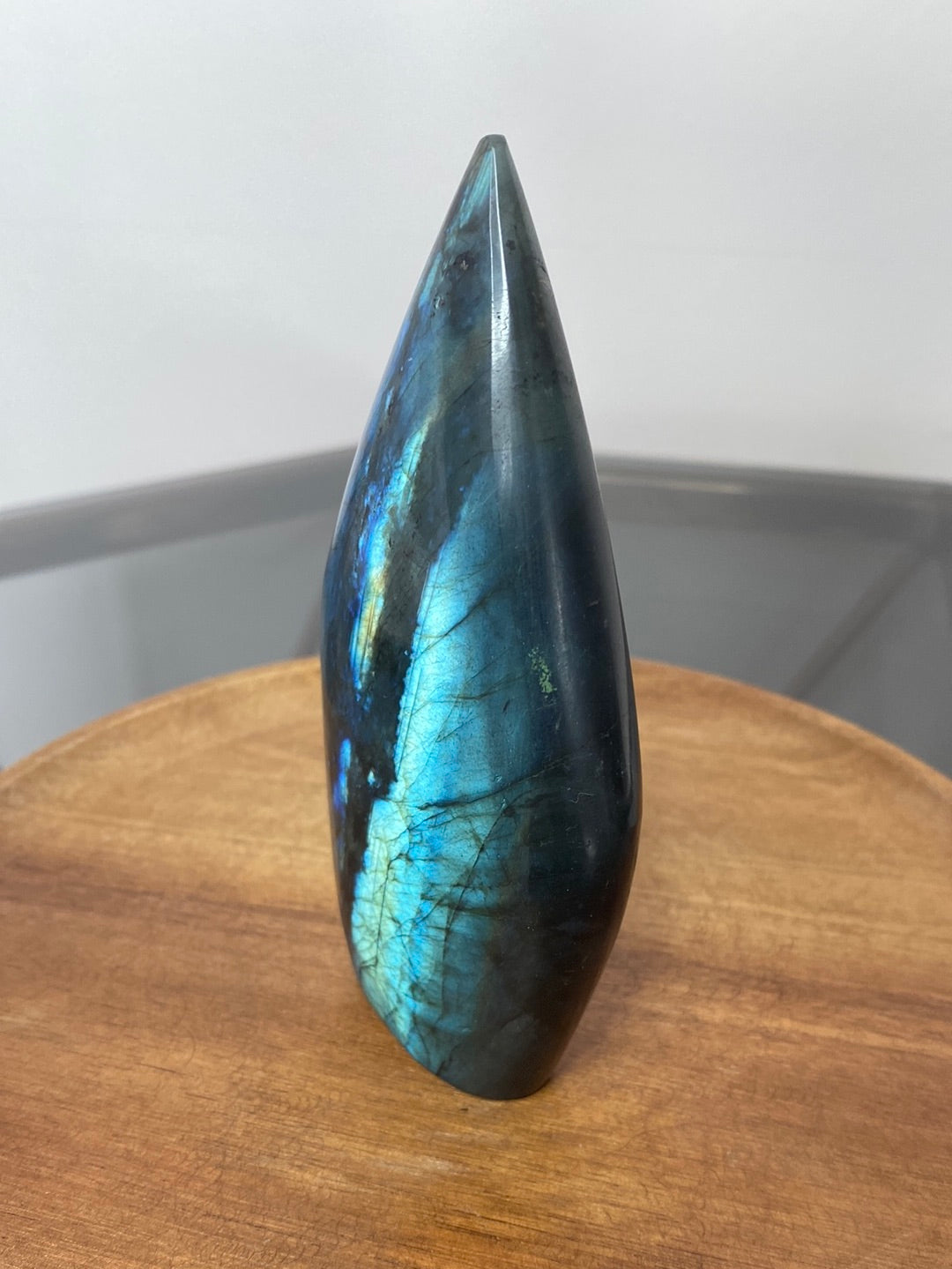 LABRADORITE STAND WITH BLUE FLASH