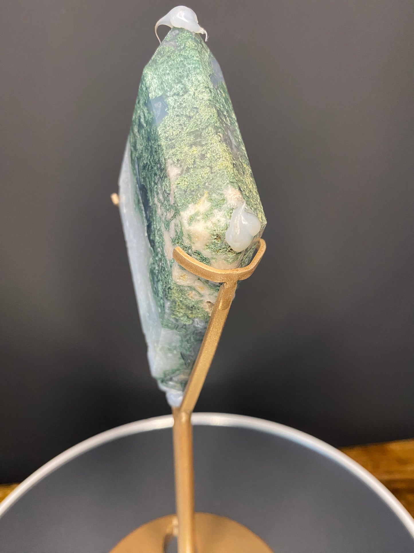 MOSS AGATE CARVING ON STAND