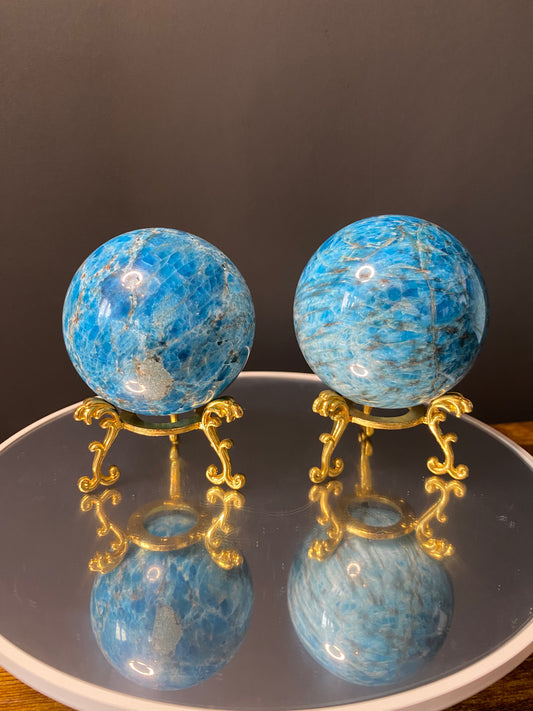 BLUE APATITE SPHERES