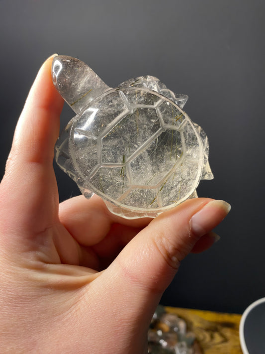 CLEAR QUARTZ TURTLE WITH RUTILE INCLUSIONS (IMPERFECT)